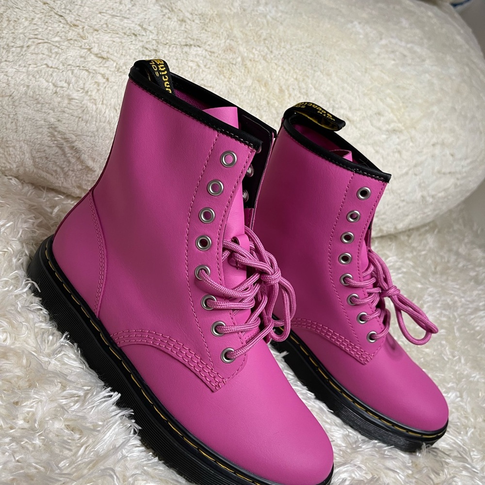 Brand New Dr. Martens  ZAVALA Thrift Pink Combat Boots – US Women 8 US Men 7 - Picture 3 of 6